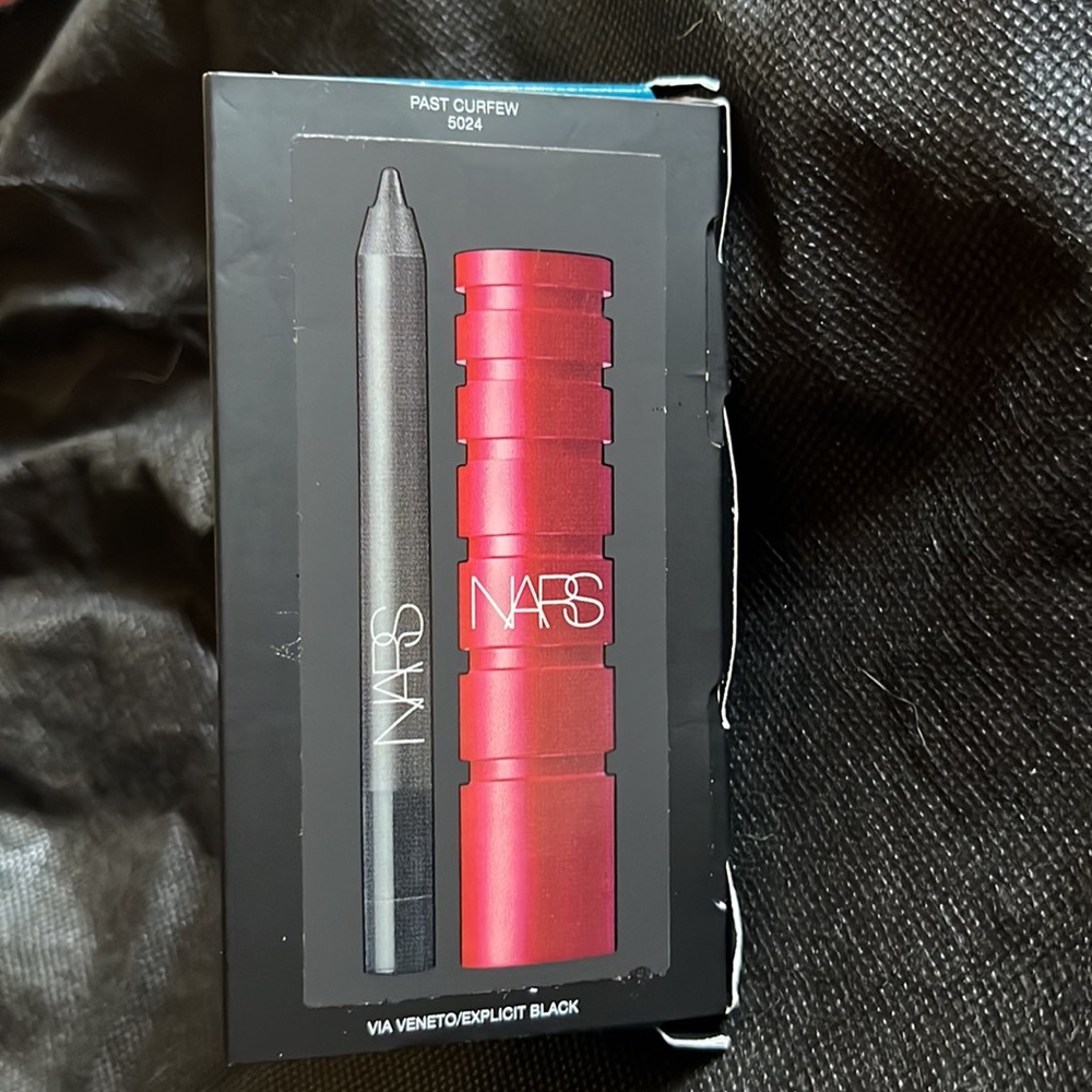NARS EXCLUSIVE PAST CURFEW DUO